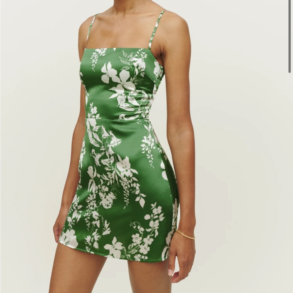 Reformation Kosta Silk Dress in Mystique (size 0)